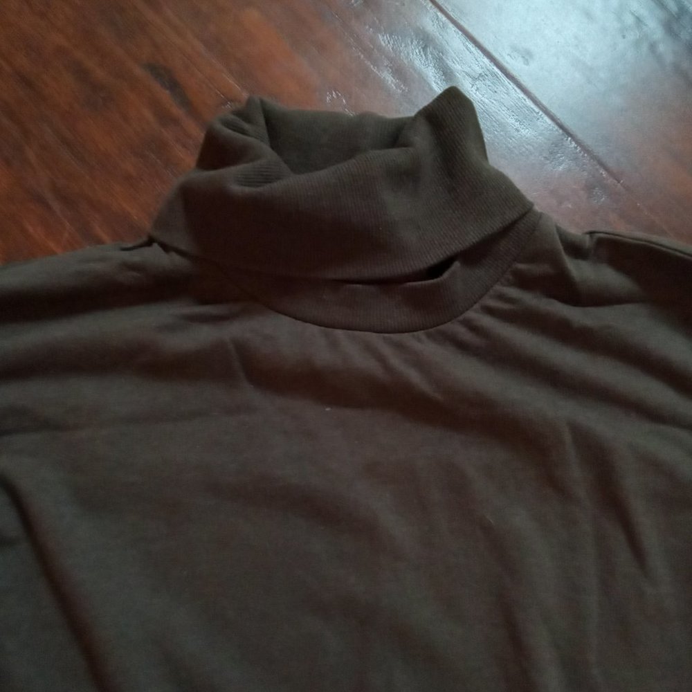 Young Broke & Fabulous Army Green Asymmetrical Zip Sweater Dress Size Large - Picture 9 of 13